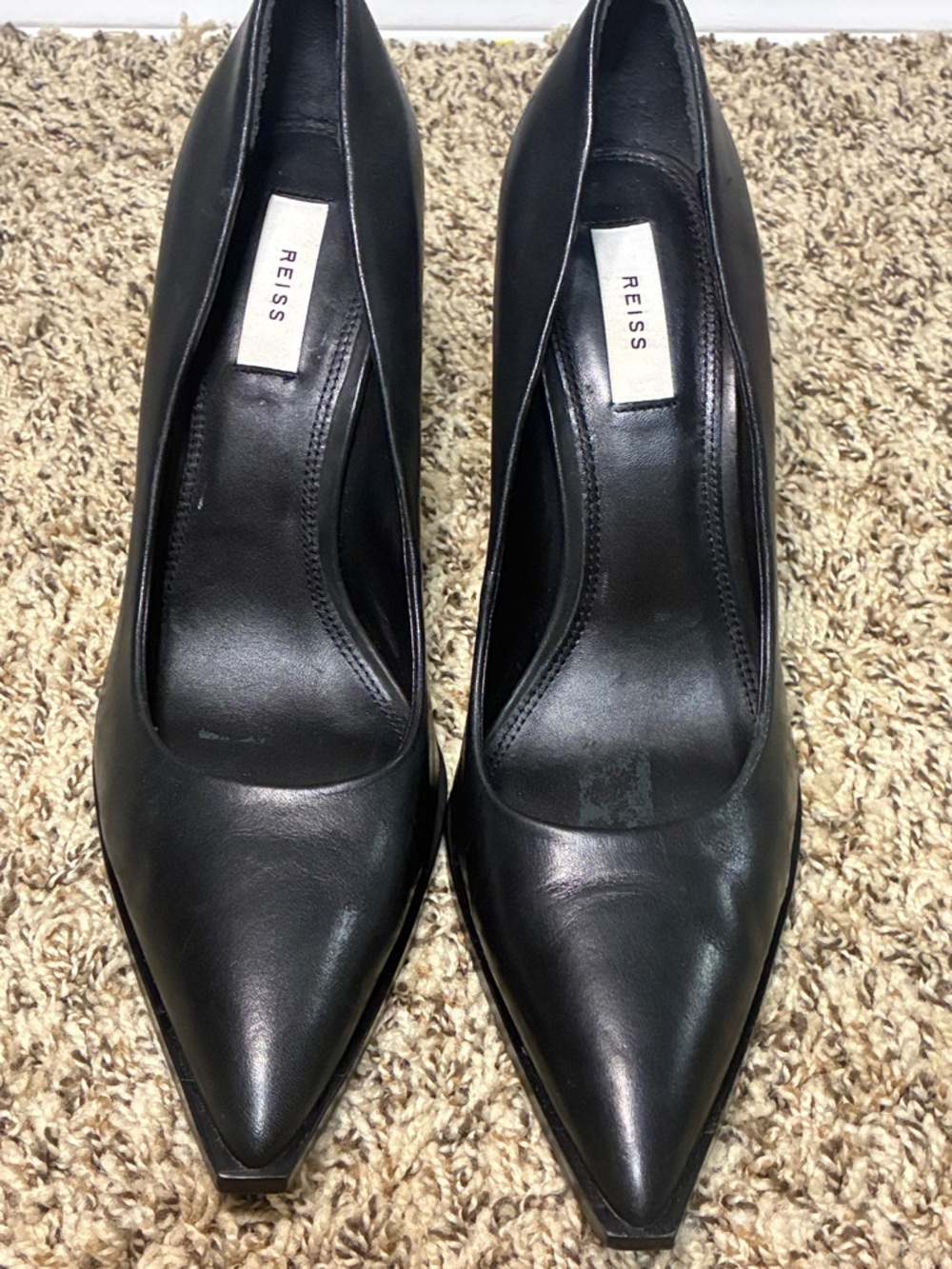 REISS Black Pointed Leather Pumps with Sleek Silhouette